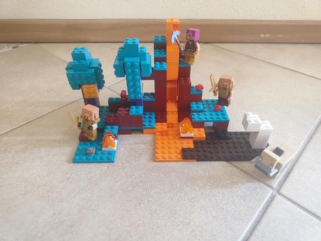 Lego minecraft 21168,
