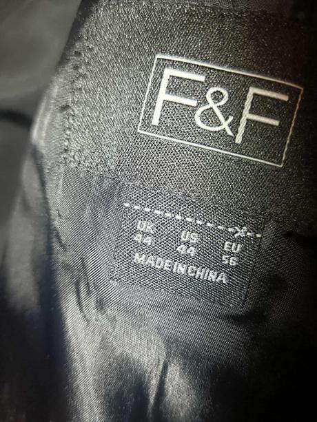 Čierny komplet sako+nohavice f&f super stav, f&f,<50 / 50 / xl