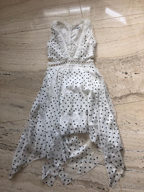 Damske šaty nove, s