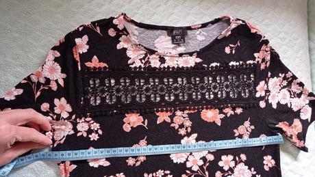 Šaty aj tehotenské kvetovane s cipkou, f&f,38