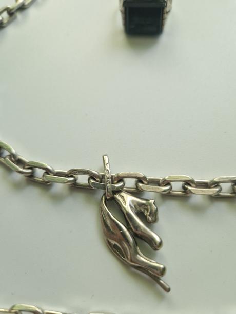 Mix striebornych sperkov,