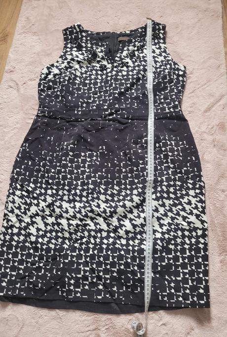 Šaty 46, stradivarius,46