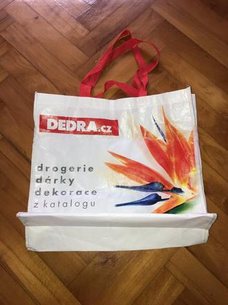 Veľká pevná nákupná taška,