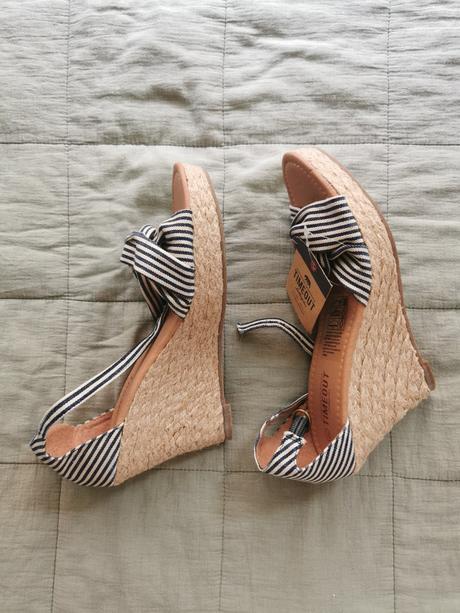 Sandalky, nenosene timeout, lee cooper,38