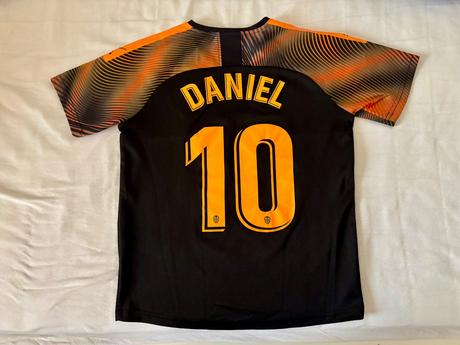 Futbalový dres s menom daniel, puma,140