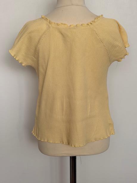 Lindex žlté vrúbkované tričko s volánikmi, lindex,134