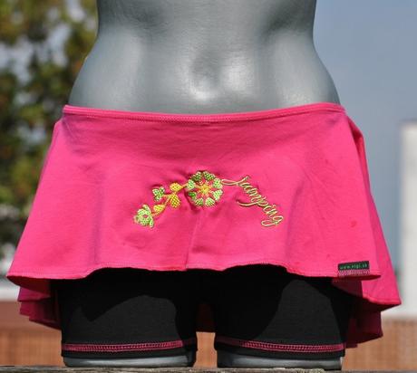 Kraťasová suknička a set s podprsenkou vigi- s, s