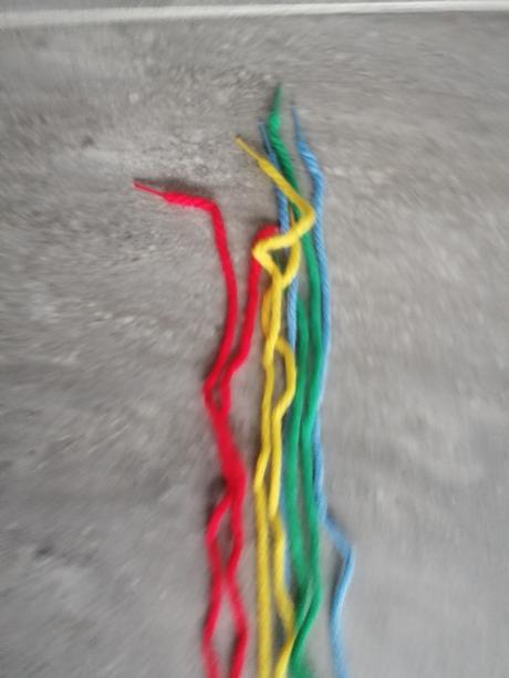 Šnúrky a dierky 4+, 