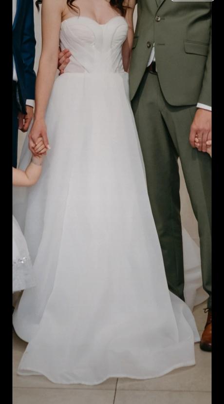 Svadobné šaty s odnímateľnými rukávmi, 34