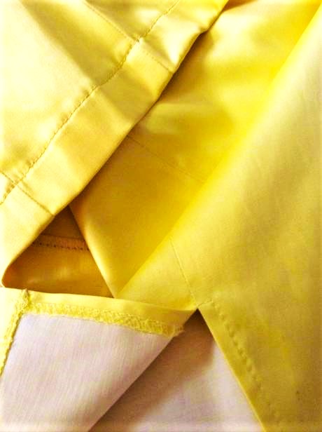 Luxusný saténový kostým, 38