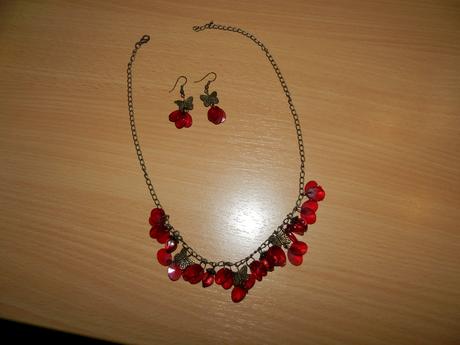 Set náhrdelník+ náušnice,