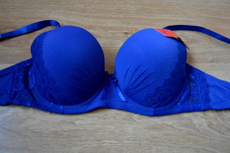 Dámska luxusná podprsenka, 70d - 100d