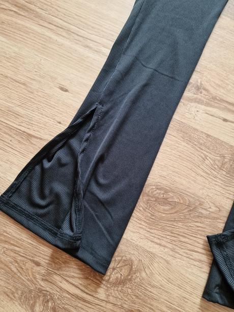 Rebrovane leginy s rozparkom, gate,m