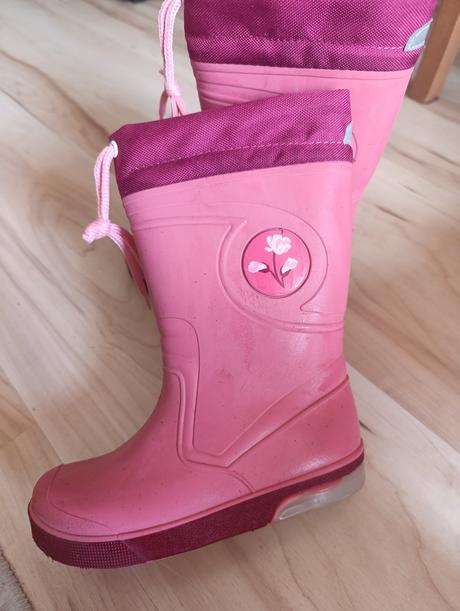 Blikajúce gumáky, lupilu,26