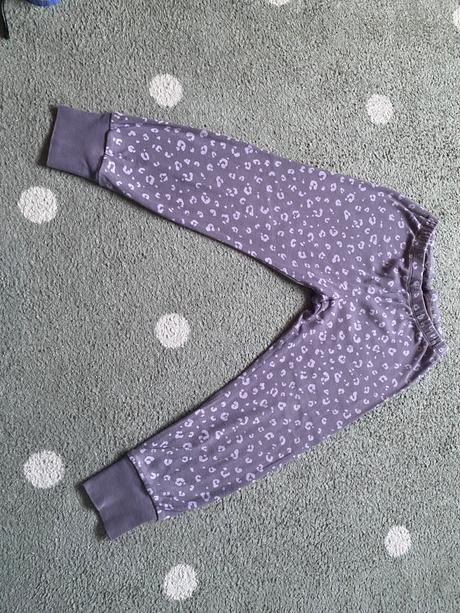 Pyžamko zvoeracia potlač, lindex,98