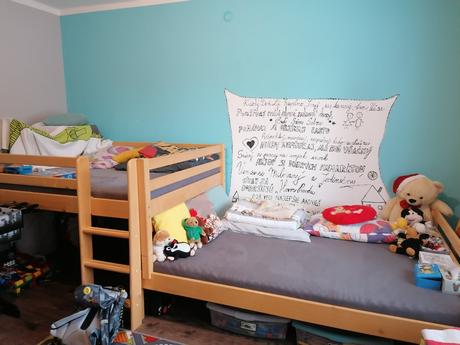 Posteľ, šírka (cm): 140,dĺžka (cm): 200