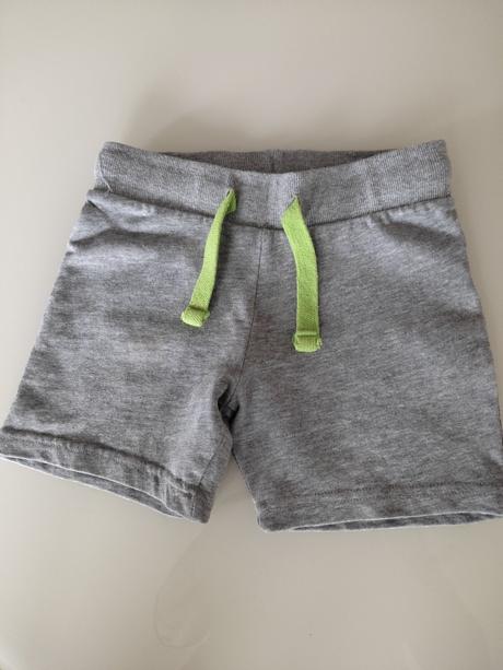 Chlapčenské teplákové šortky, 98