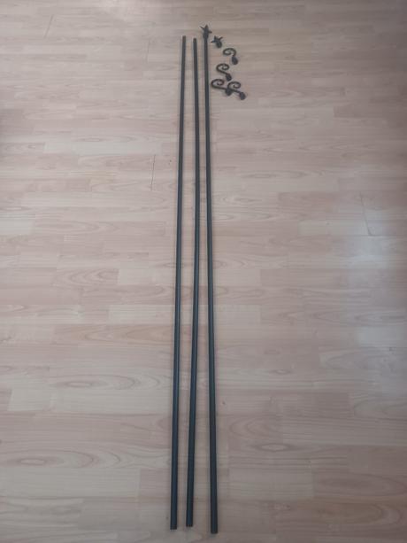 Záclonová tyč,