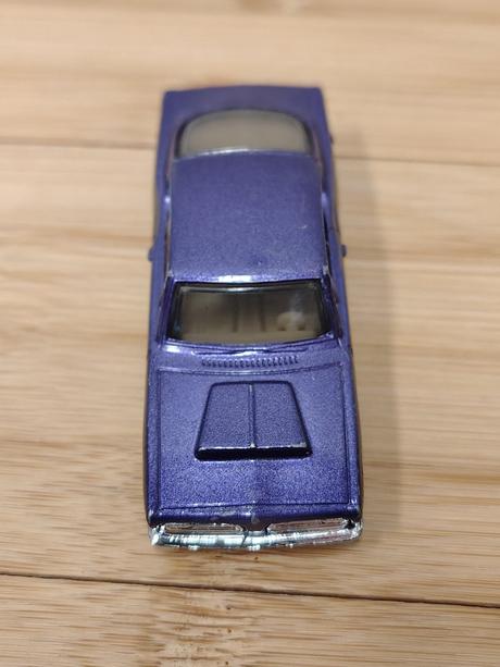 Zberate model hot wheels '68 hemi cuda mattel 2006,