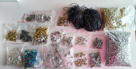 Materiál na náramky, 