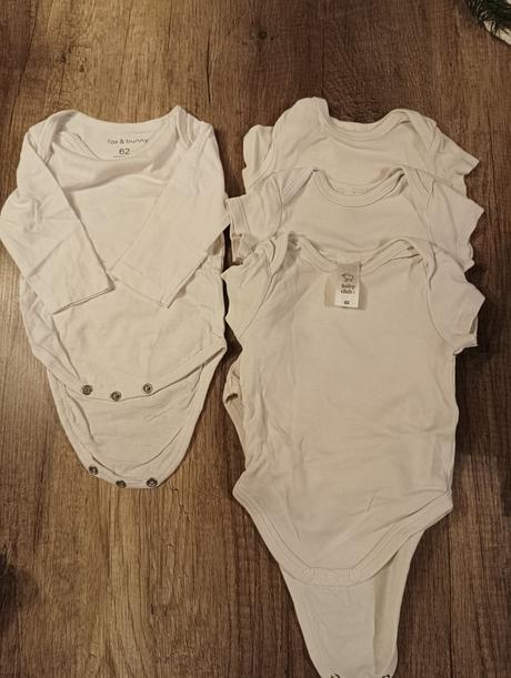 Kratke a dlhe body 0-3 mesiace, c&a,62