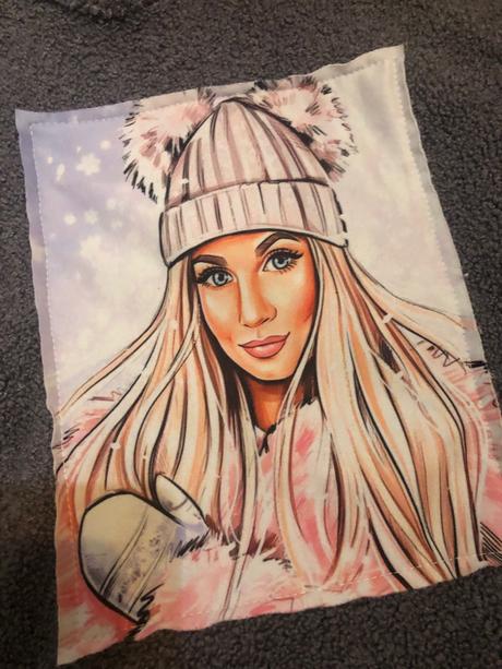 Mikina s dievcatom, 146