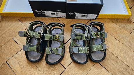 Sandale, young spirit,26