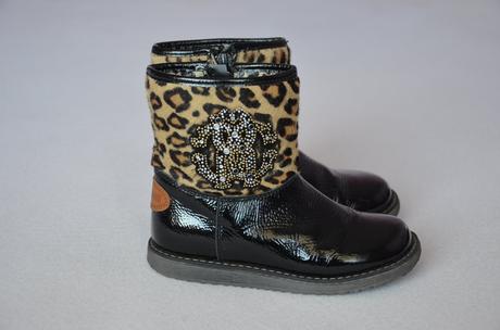 Luxusné leo čižmičky zn.roberto cavalli, 26