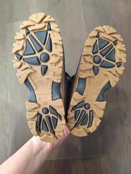 Snehule lurchi, lurchi,33