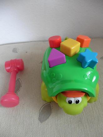 Zatĺkacia korytnačka zn. fisher price,