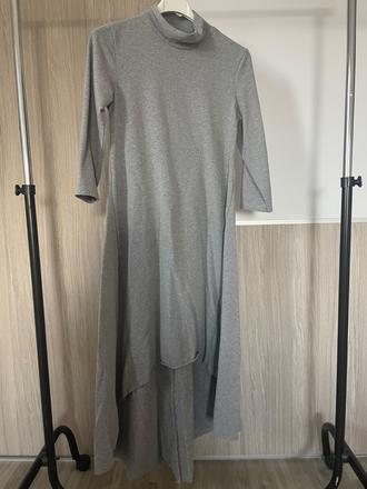 Predĺžené teplejšie šaty, m