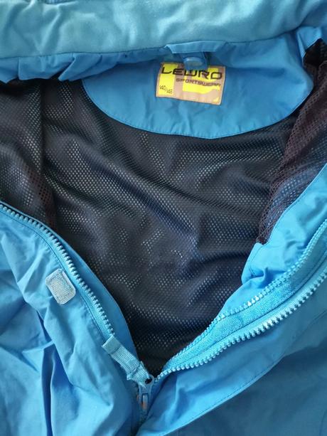 Kvalitná bunda 2v1, lewro,146