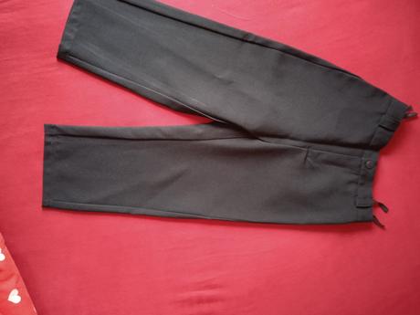 Slávnostné nohavice, 98