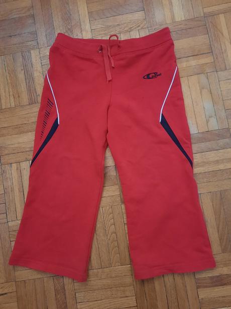 Dievčenské tepláky, 98