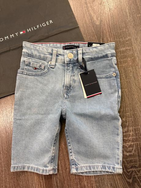 Tommy hilfiger nove detske riflove kratasy č.110, tommy hilfiger,110