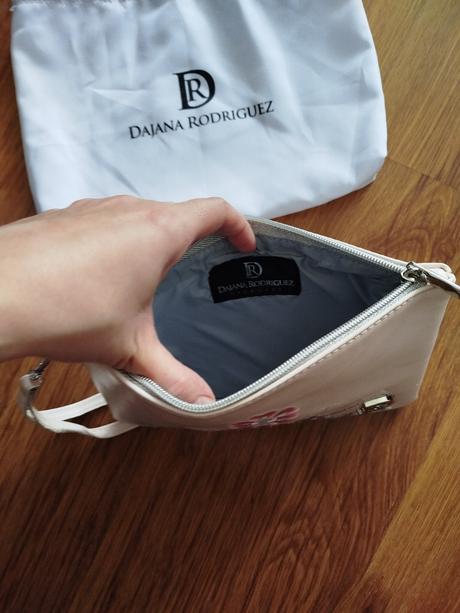 Clutch dajana rodriguez, dajana rodriguez