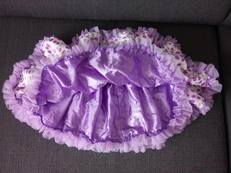 Čerešničková sukňa, 92