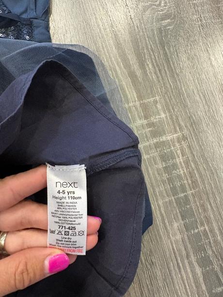 Next krasne dievcenske saty na 4-5 rokov, next,110