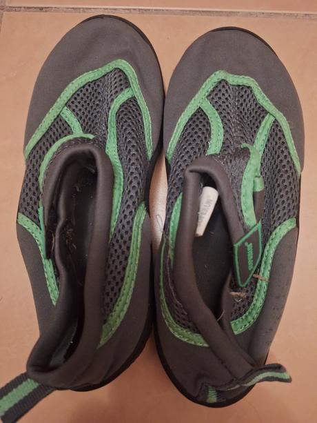 Topánky do vody, 33