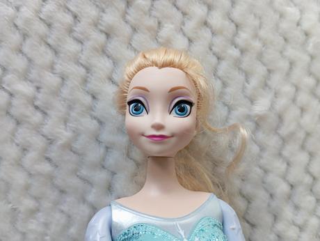 Barbie mattel elsa na korčuliach, 