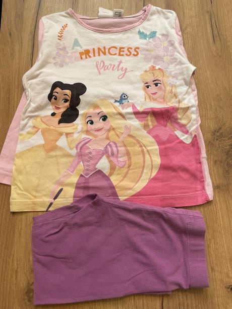 Dievčenské pyžamo, disney,104