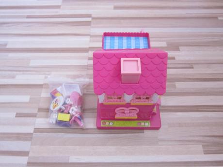 Domček s postavičkami, 