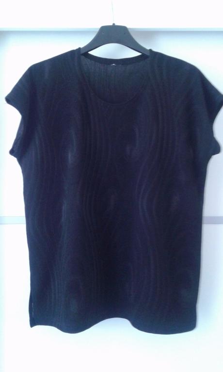 Čierny kostým - kabátik, top a sukňa č.l, l