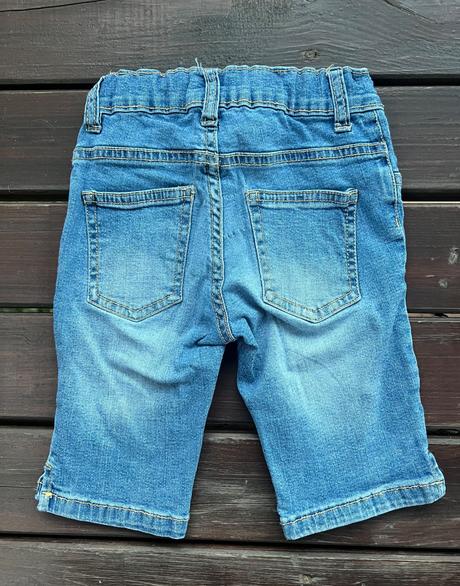 Riflové kraťase pre dievča, 122