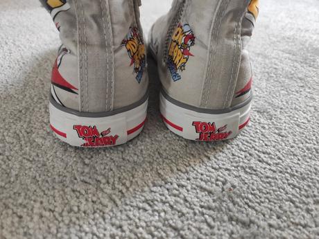 Tenisky tom and jerry, 32