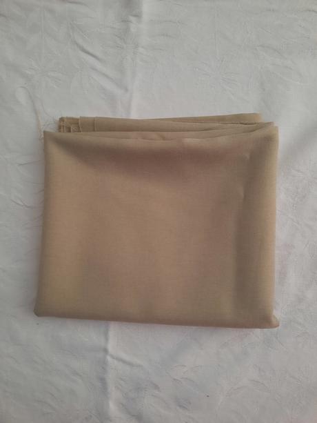 Látka- kostýmovka (rôzne druhy), 