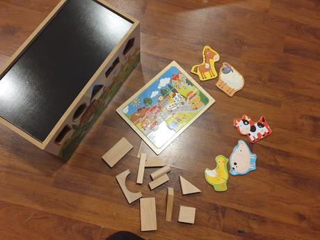 Montessori drevená krabica s hrami, 