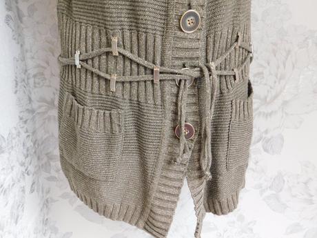 Pekny pleteny sveter, 38