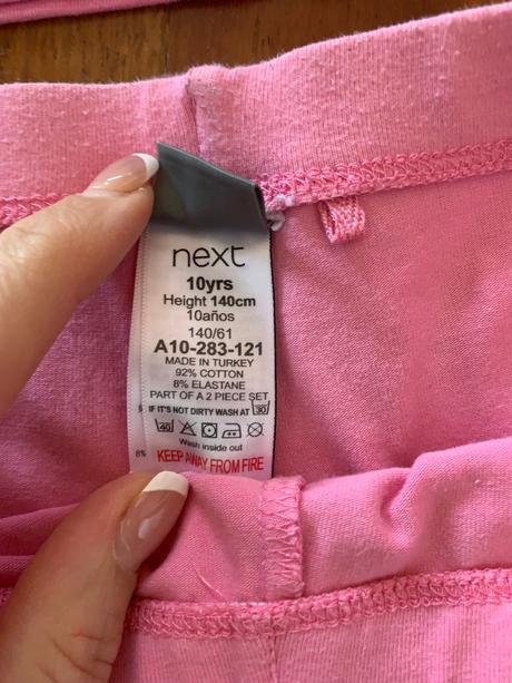 Šortky & croptop, 140