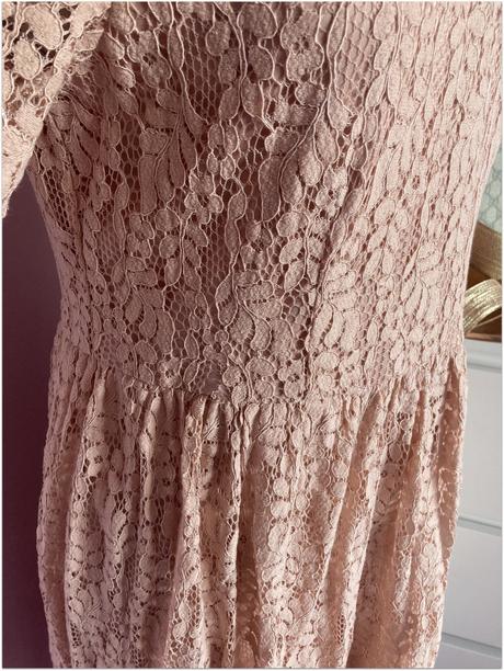 Krajkované mini šaty about you - veľkosť 40, l